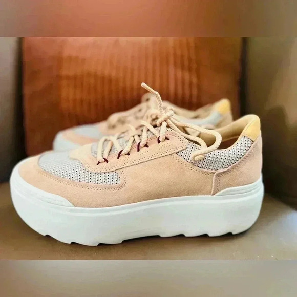 UGG Skateboard Shoes Women's Low-Top Orange size 11 NEW - Picture 11 of 11